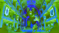 Una feroz batalla en el gran salón de Heorot. Beowulf lucha contra Grendel, una criatura monstruosa, mientras los guerreros observan.