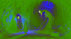 In einer Höhle steht Ayako einem monströsen Spiegelbild ihrer selbst gegenüber, das sich in einem alten Spiegel zeigt, und konfrontiert ihre innere Dunkelheit.