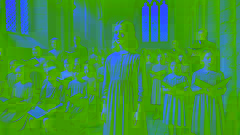 Esmé, ein nachdenkliches junges Mädchen, singt im Jahr 1944 mit einem Kinderchor in einer schummrigen Steinkirche.