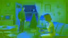 Jim betritt die Wohnung, überrascht und verwirrt über Dellas kurze Haare am Heiligabend.
