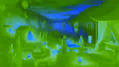 Epische Seeschlacht bei den Roten Klippen mit brennenden Schiffen unter dem Nachthimmel