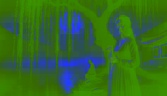 Seo Ha-eun espera bajo un sauce junto al río Han en la noche, sosteniendo una cinta, sin darse cuenta de que su esposo celoso la observa desde las sombras.