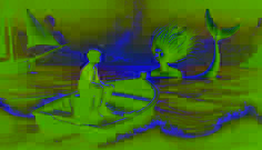 Lucas, ein junger Fischer, blickt auf eine geheimnisvolle Sirene, die aus den mondbeschienenen Wellen auftaucht, während ihr schillernder Schwanz im Licht der Nacht funkelt.