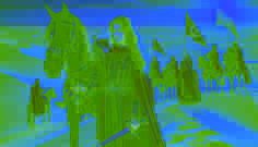 Aissata se prepara para la batalla, de pie junto a su semental negro, con los guerreros tuareg detrás de ella mientras el sol se eleva sobre el desierto.