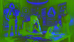 Una habitación moderna con un hombre en un portátil, rodeado de pantallas iluminadas que muestran documentos filtrados de los Illuminati.