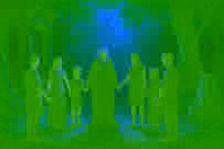 Hombres ciegos y aldeanos de pie, tomados de la mano en un claro del bosque, unidos en una comprensión compartida.