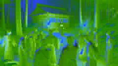 Die Dorfbewohner versammelten sich in der Nähe von Ayakos Haus, mit Fackeln in den Händen, und vermuteten, dass sie ein dunkles Geheimnis verbarg.