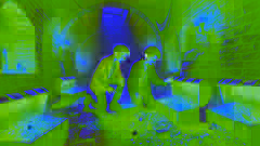 Huck et Tom découvrent des coffres au trésor remplis d'or et de bijoux dans la salle du château.