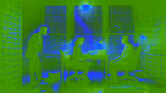 Tres figuras en una habitación tenuemente iluminada, rodeadas de libros contables abiertos y la lluvia cayendo intensa afuera.