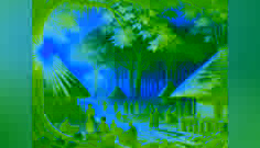 Ein fertiges Palmblattdach, das im Morgengrauen leuchtet, während die Dorfbewohner darunter feiern.