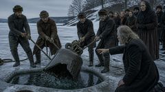 Le lac a rendu un fragment de vérité qu’aucune main ne pouvait polir pour le rendre lisse.