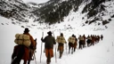 Los Marginados de Poker Flat: Supervivencia y Redención en la Sierra Nevada